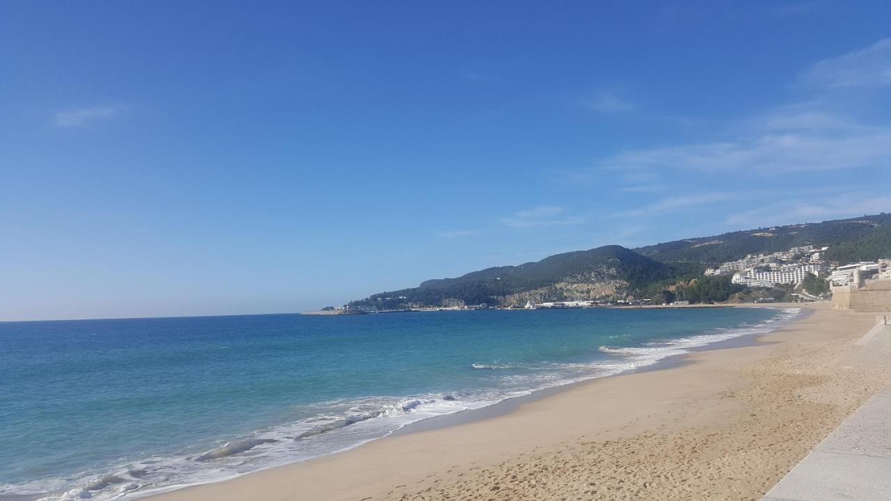 Casa Helio A 150M Da Praia Do Ouro Sesimbra Luaran gambar